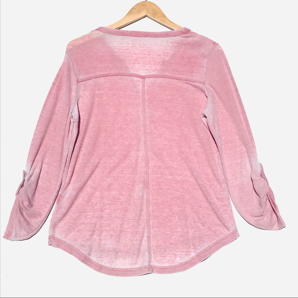 JANE AND DELANCEY Women’s pink henley - Picture 2 of 3